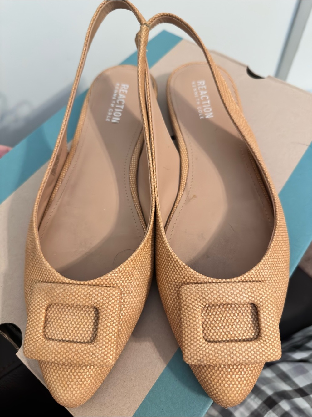 Kenneth Cole Reaction Tan Textured Pointed Slingback Flats
